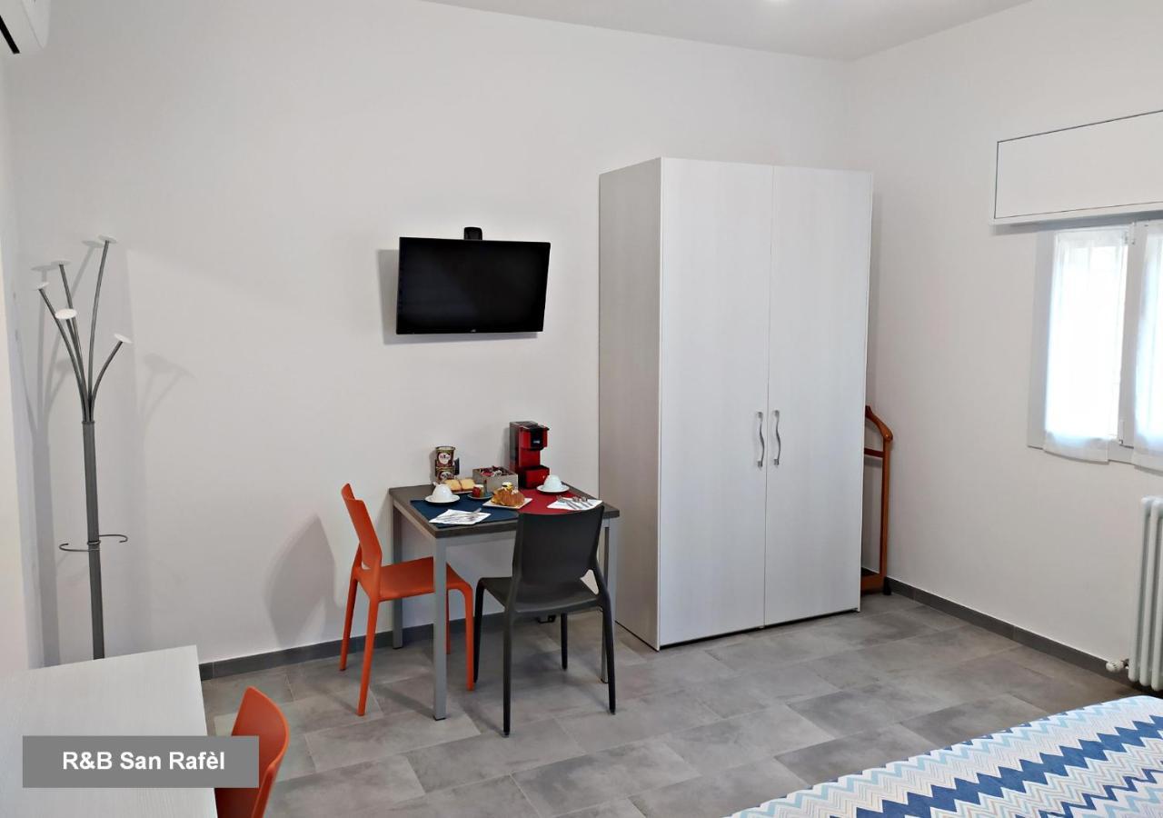 Room And Breakfast San Rafel — Photos 2